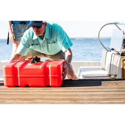Picture of Scepter 8669 Rectangular Portable Fuel Tank - EPA/CARB Approved