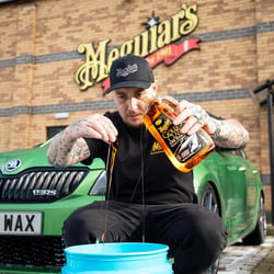Picture of Meguiars G262816 Foaming Floor Mat and Carpet Cleaner 16 oz