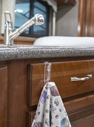 RV Designer M125 Super Klip Multi-Purpose Hanging Clips 4-Pack — image 4