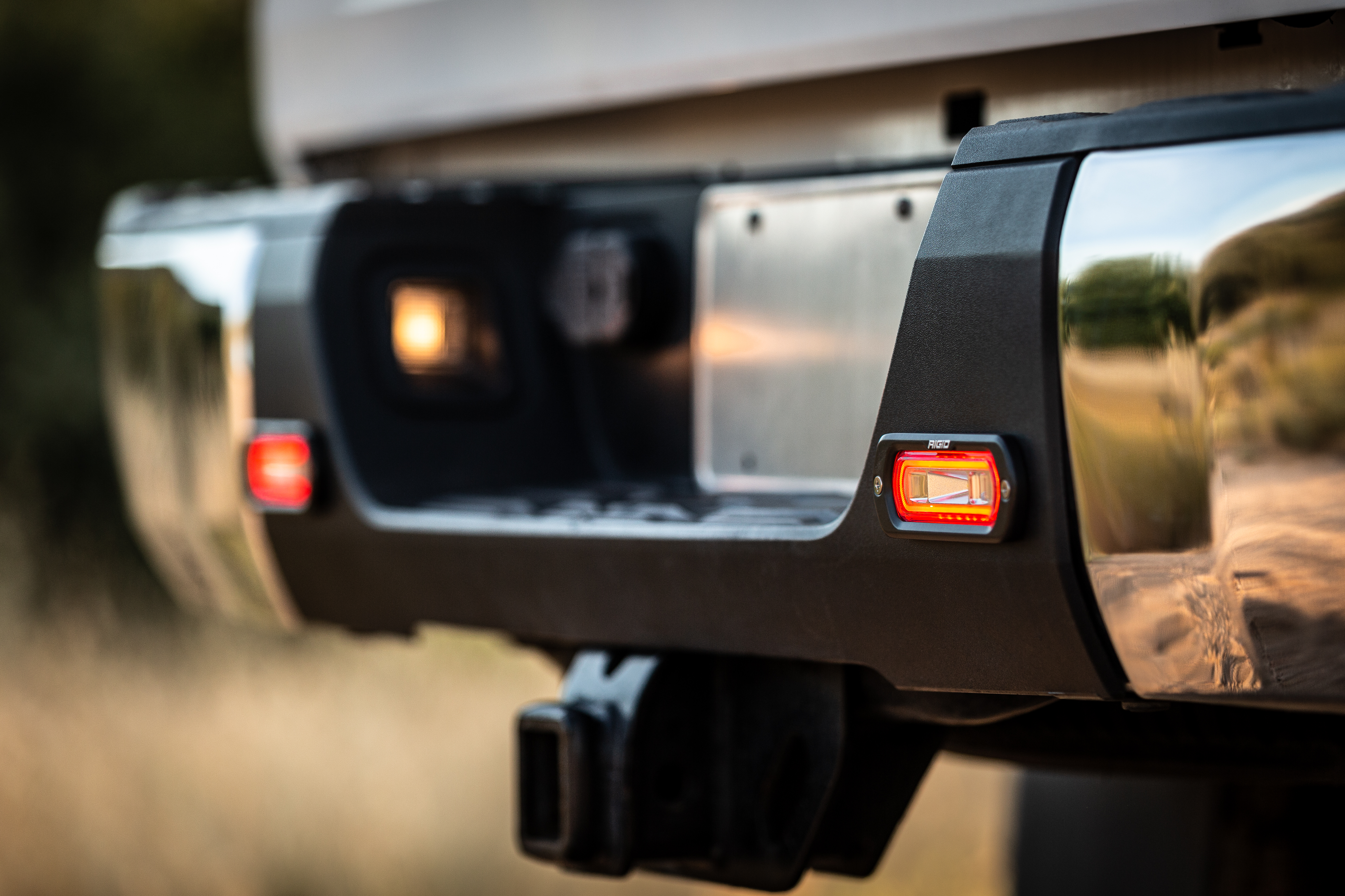 Picture of RIGID Industries 53123 SR-L Series Spreader Light Pod with Amber Halo - Pair