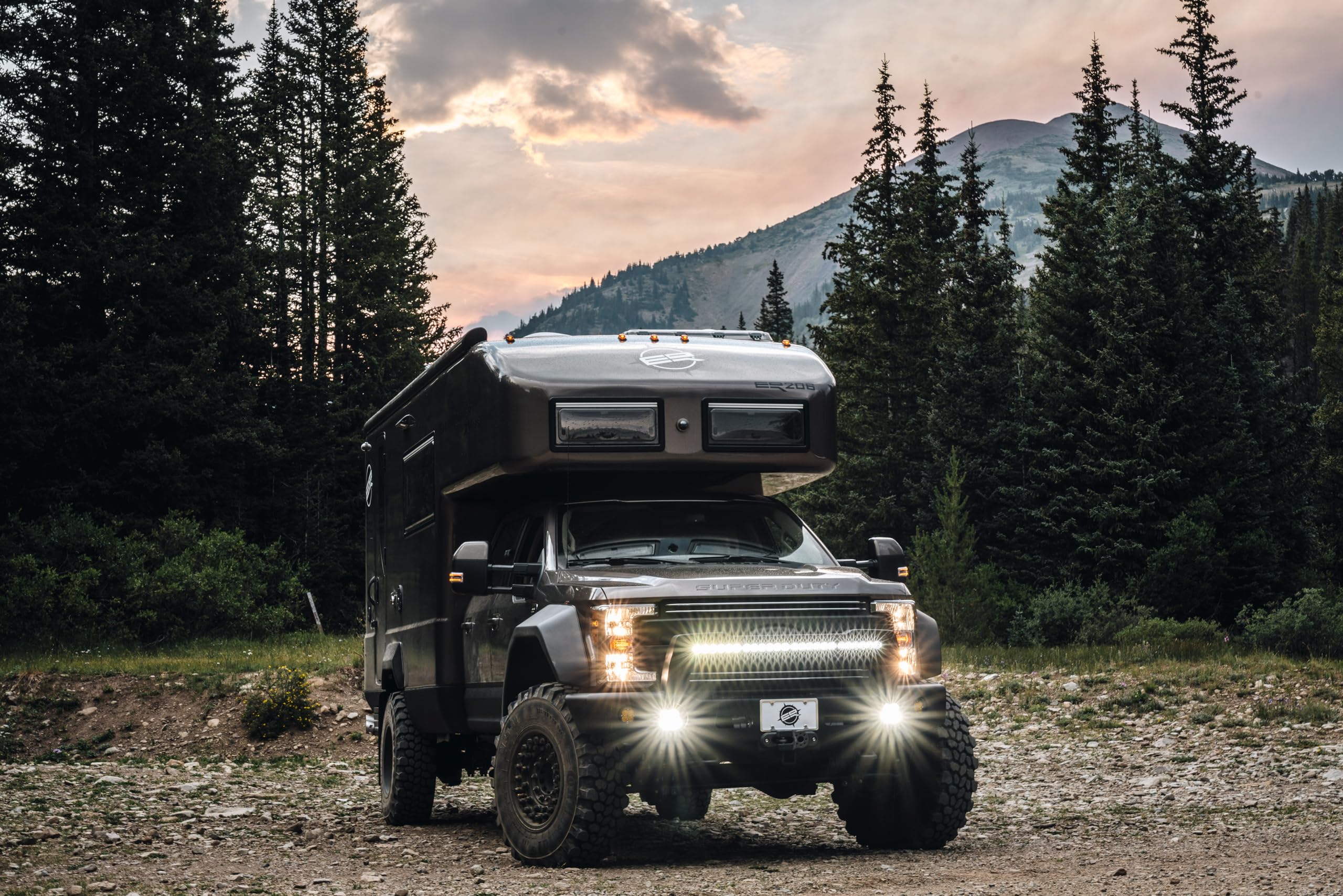 Relion RB100LT 12V 100Ah LiFePO4 Lithium Battery Group 31