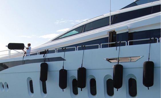 Taylor Made 2020108073 Super Duty Inflatable Yacht Fender 24" x 58" Black