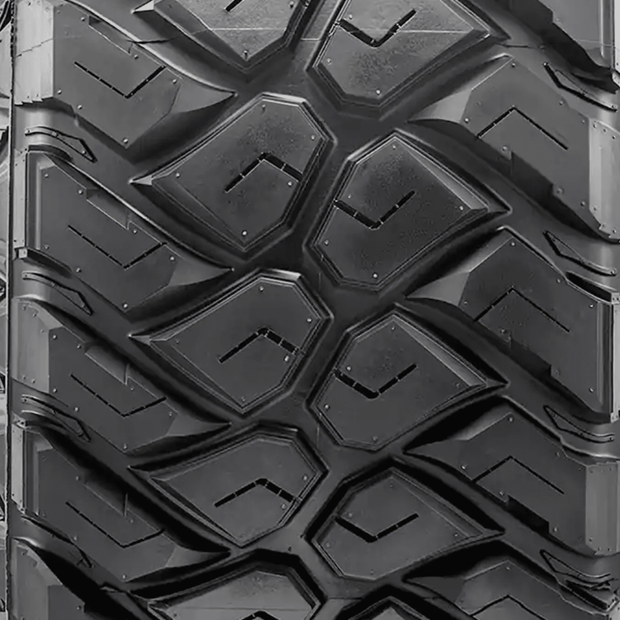 Picture of Maxxis TL00015500 Razr MT 35X12.50R20 121Q Mud Terrain Tire