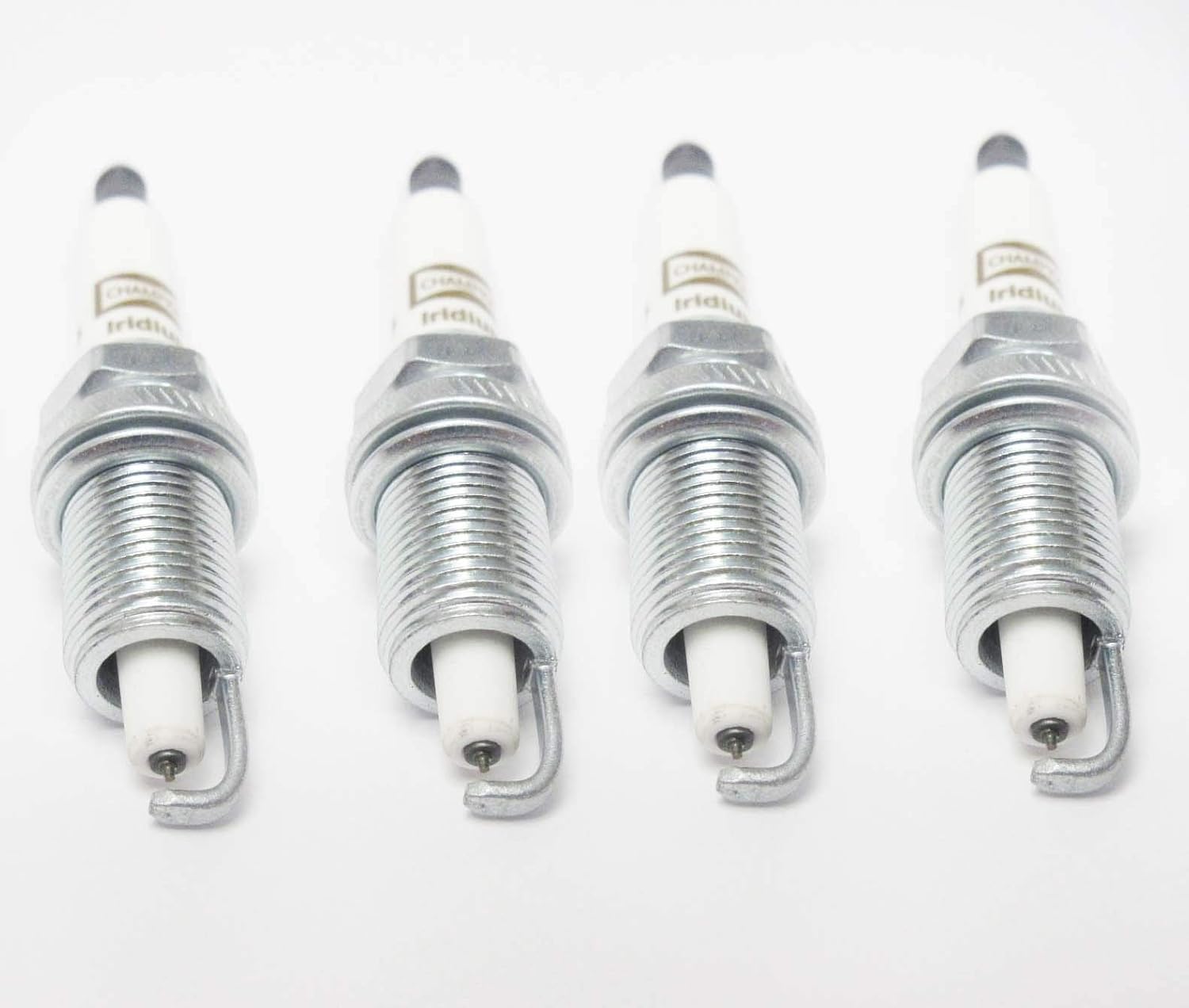 Picture of Champion 9034 Iridium Spark Plug - RC12WEPB5